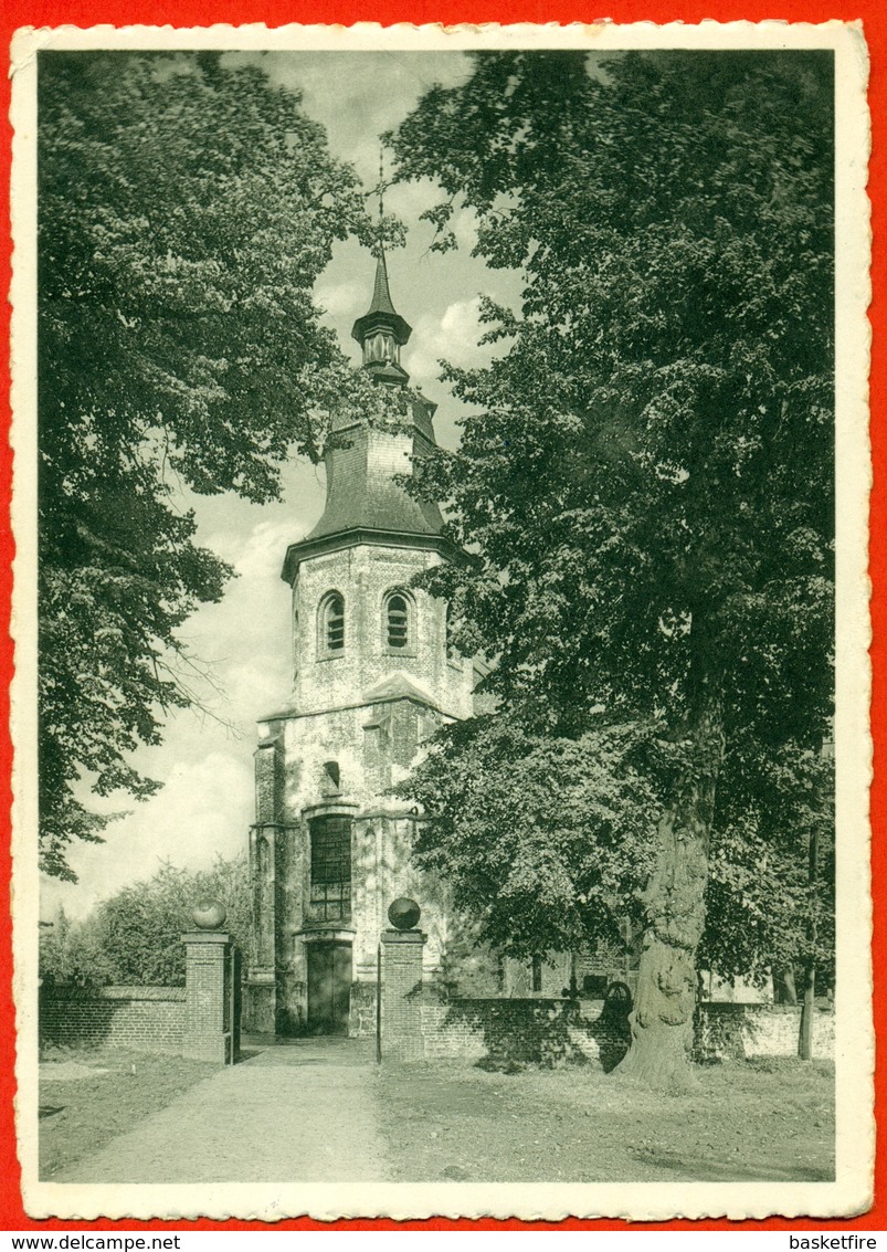 Roborst (Zwalm): De Kerk: Buitenzicht - Zwalm