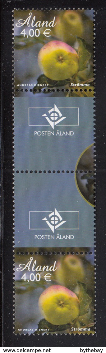 Aland 2011 MNH Scott #319-#320 Apples Gutter Pairs With Emblem - Aland