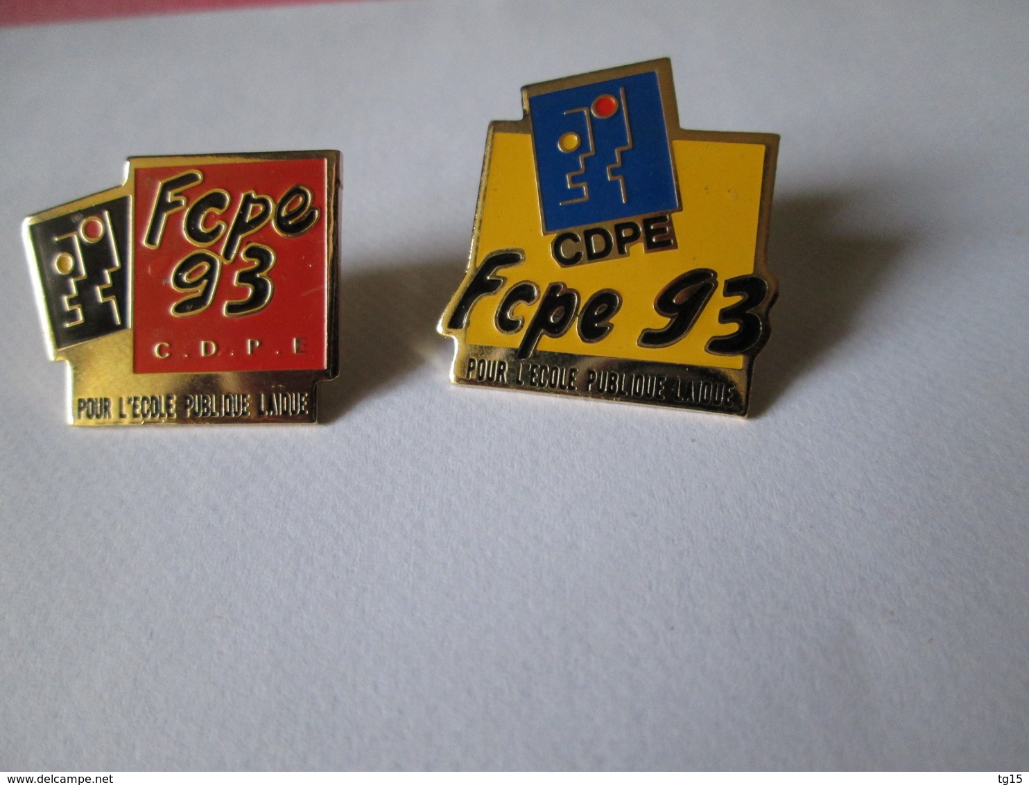 PIN'S   LOT 2   CDPE  FCPE  93  ECOLE PUBLIQUE - Verenigingen