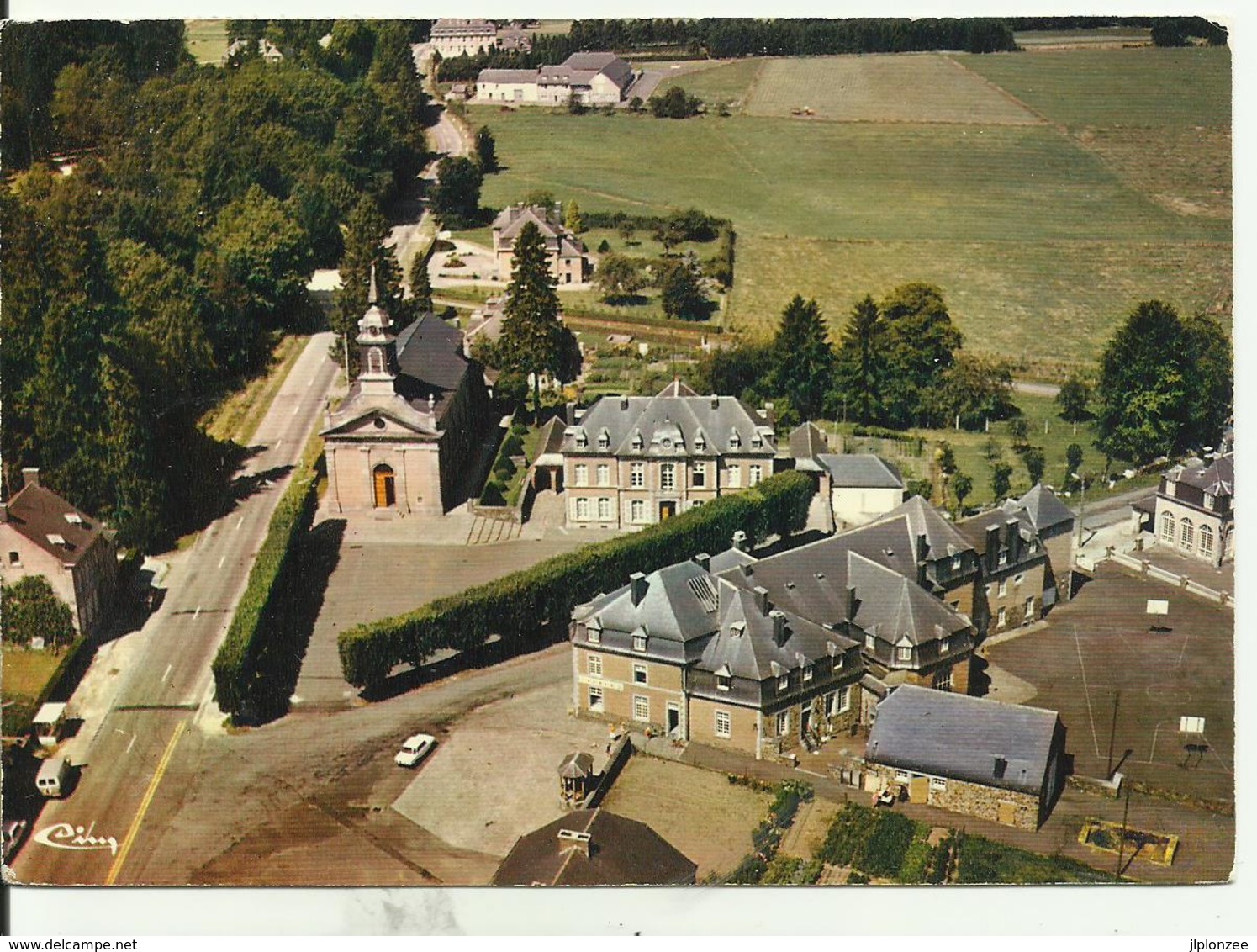 BRULY-DE-COUVAIN....vue Aérienne...place De L ' église...grand Format. - Couvin