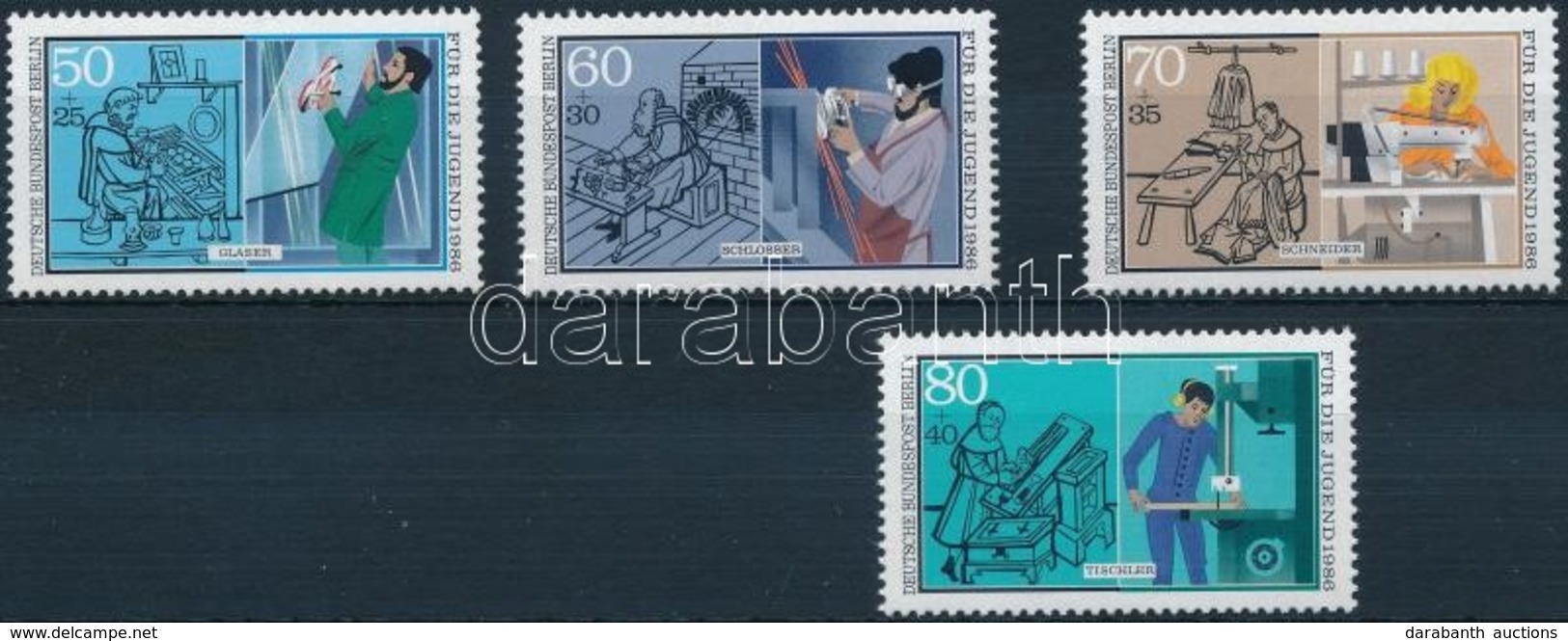 ** 1986 Iparművészet Sor Mi 754-757 - Andere & Zonder Classificatie