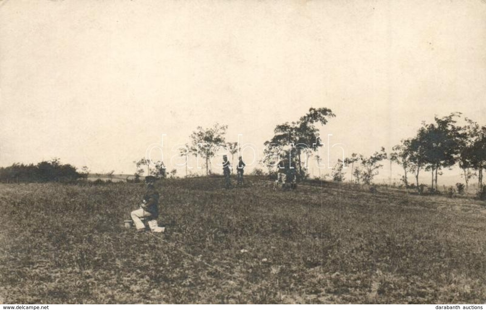 T2 1911 Budapest, Katonák A Mezőn. Photo - Ohne Zuordnung