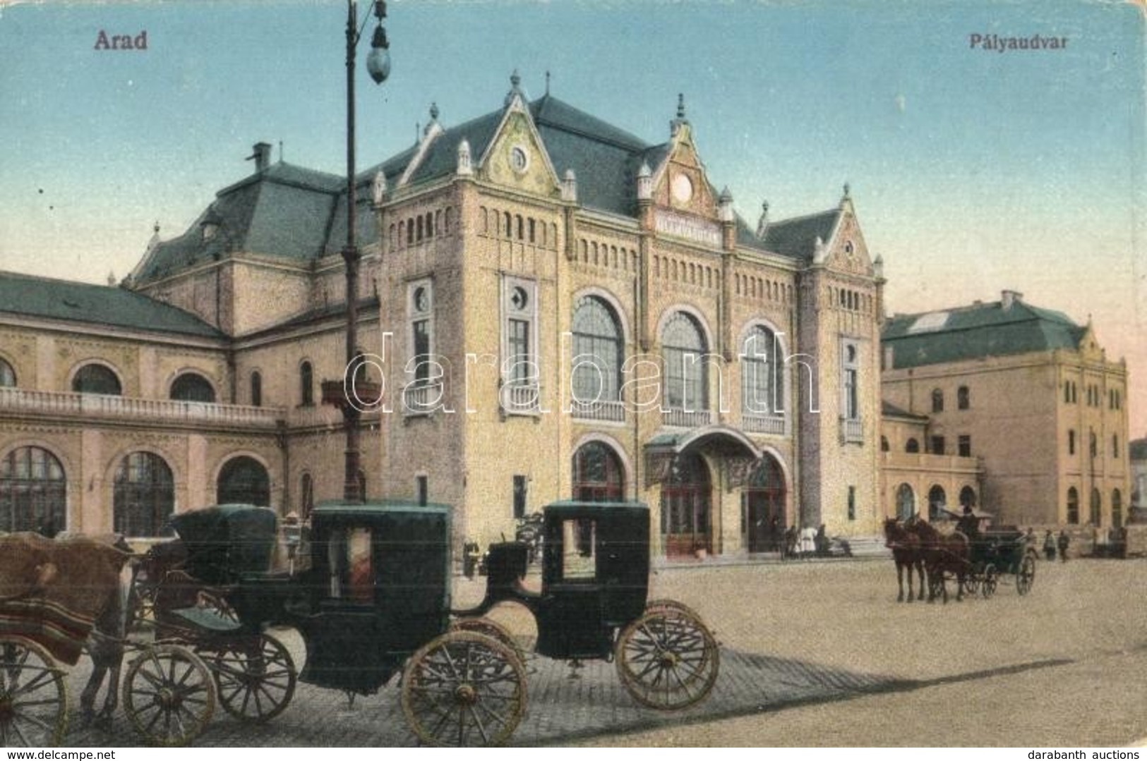 T2 Arad, Vasútállomás, Pályaudvar, Konflisok, Lovaskocsik. Kiadja Kerpel Izsó / Railway Station, Horse-drawn Carriages - Zonder Classificatie