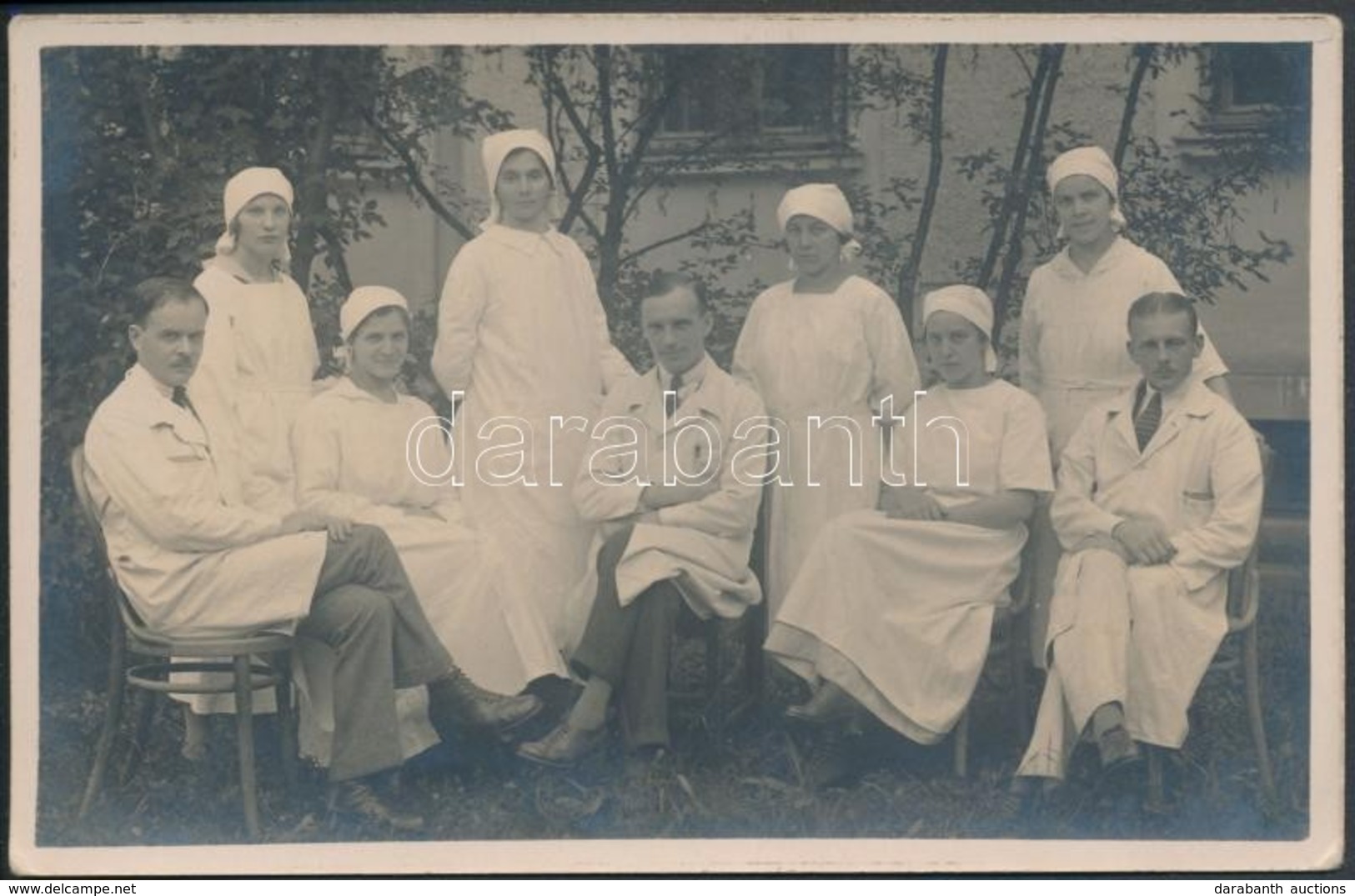 T2/T3 Ptuj, Pettau; Hospital Garden, Doctors And Nurses Group Photo (EK) - Ohne Zuordnung