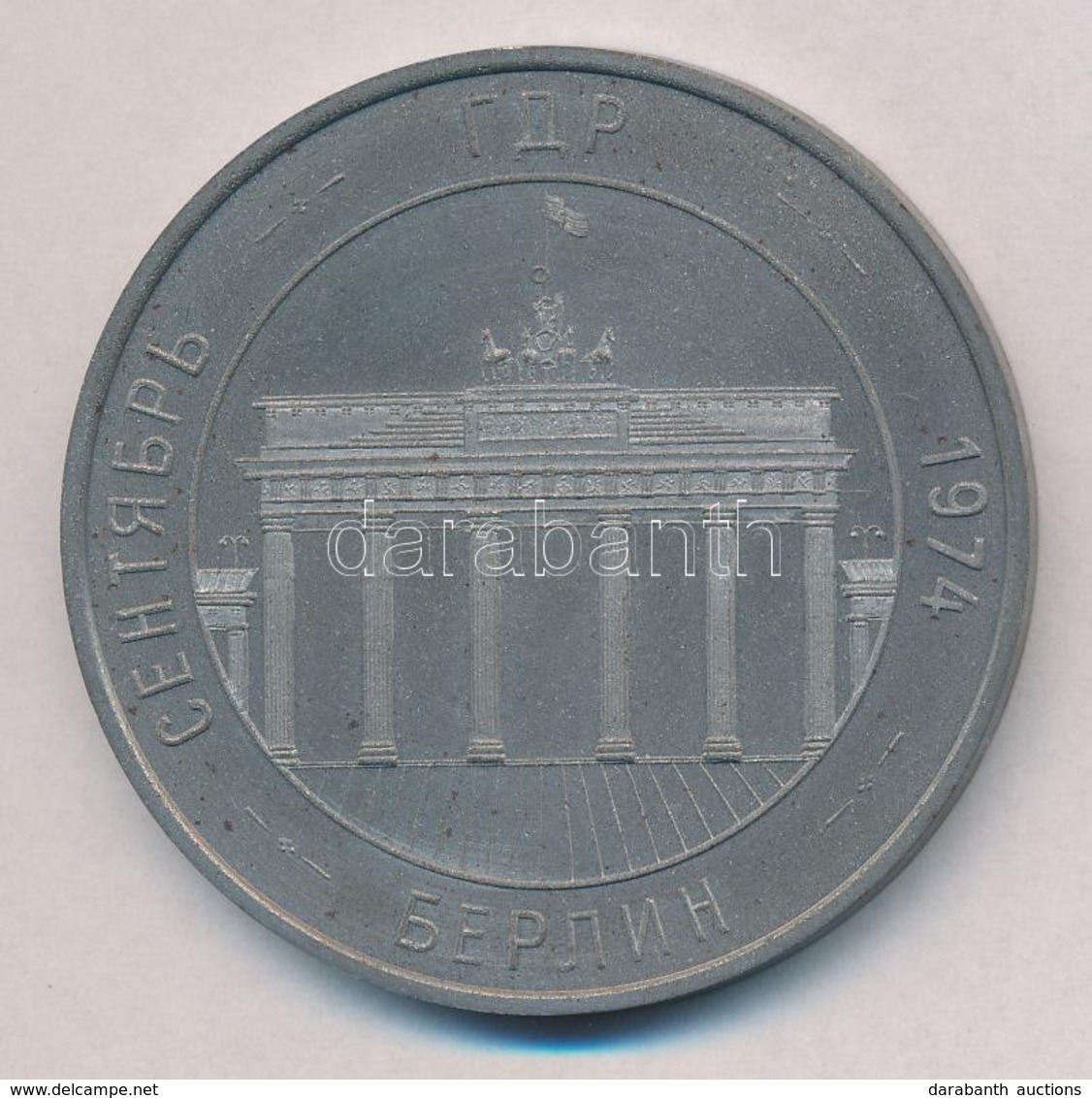 NDK 1974. 'Berlin - KGST' Fém Emlékérem (60mm) T:2
GDR 1974. 'Berlin - COMECON' Metal Commemorative Medal (60mm) C:XF - Zonder Classificatie