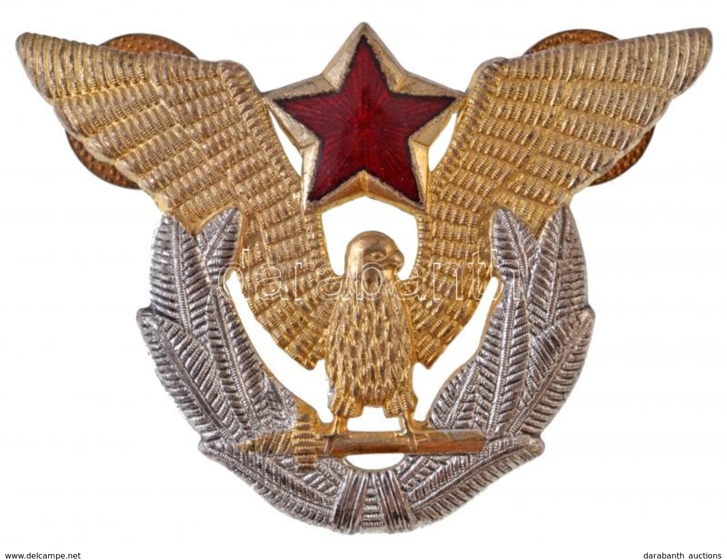 Jugoszlávia ~1960. Légierőnél Használt Sapkajelvény, Hátoldalán 'IKOM ZAGREB' Gyártói Jelzéssel (63x46mm) T:2
Yugoslavia - Zonder Classificatie