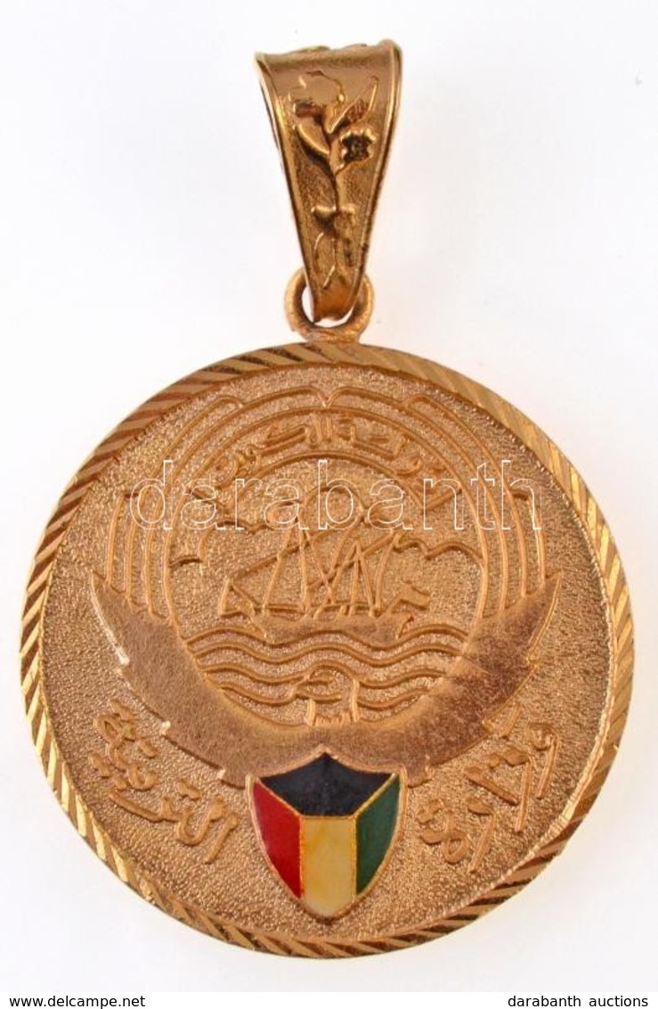 Kuvait DN Aranyozott Fém Sportérem Füllel (52cm) T:2
Kuwait ND Gilt Metal Sport Medal With Ear (52cm) C:XF - Zonder Classificatie