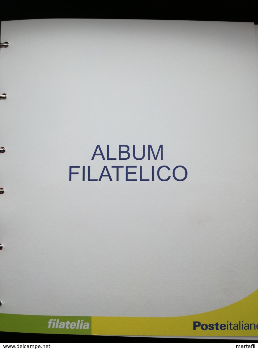 ALBUM FILATELICO DELL'ANNO 2002 POSTEITALIANE // ANNATA, BOLLETINI, BF, LIBRETTI, FDC, BUSTONI - Lotti E Collezioni