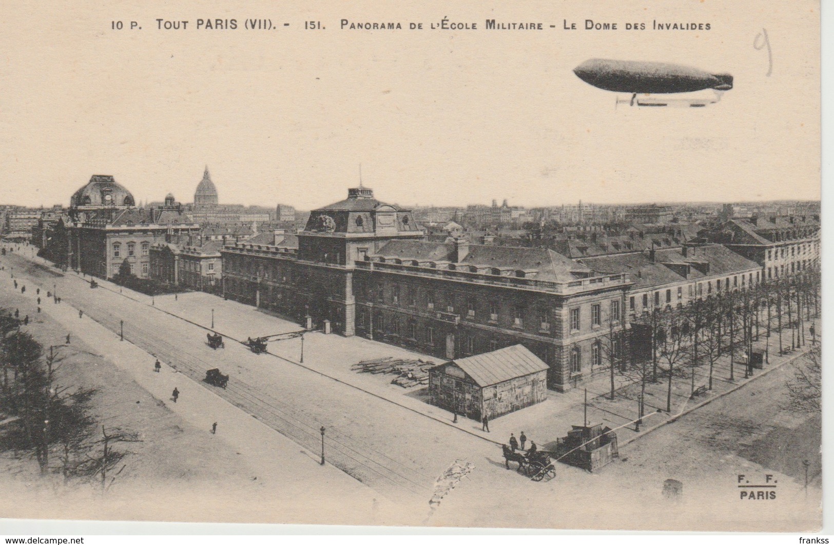 'lEcole Militaire Tour Paris  ???? - Montgolfières