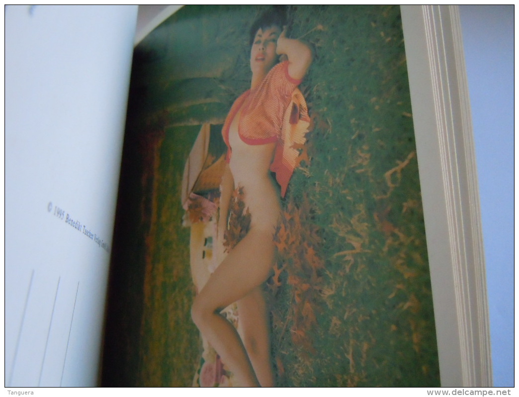 Pin-up des années '50 30 Postcard by Bunny Yeager carnet complet Edit Taschen 1996 voire photos