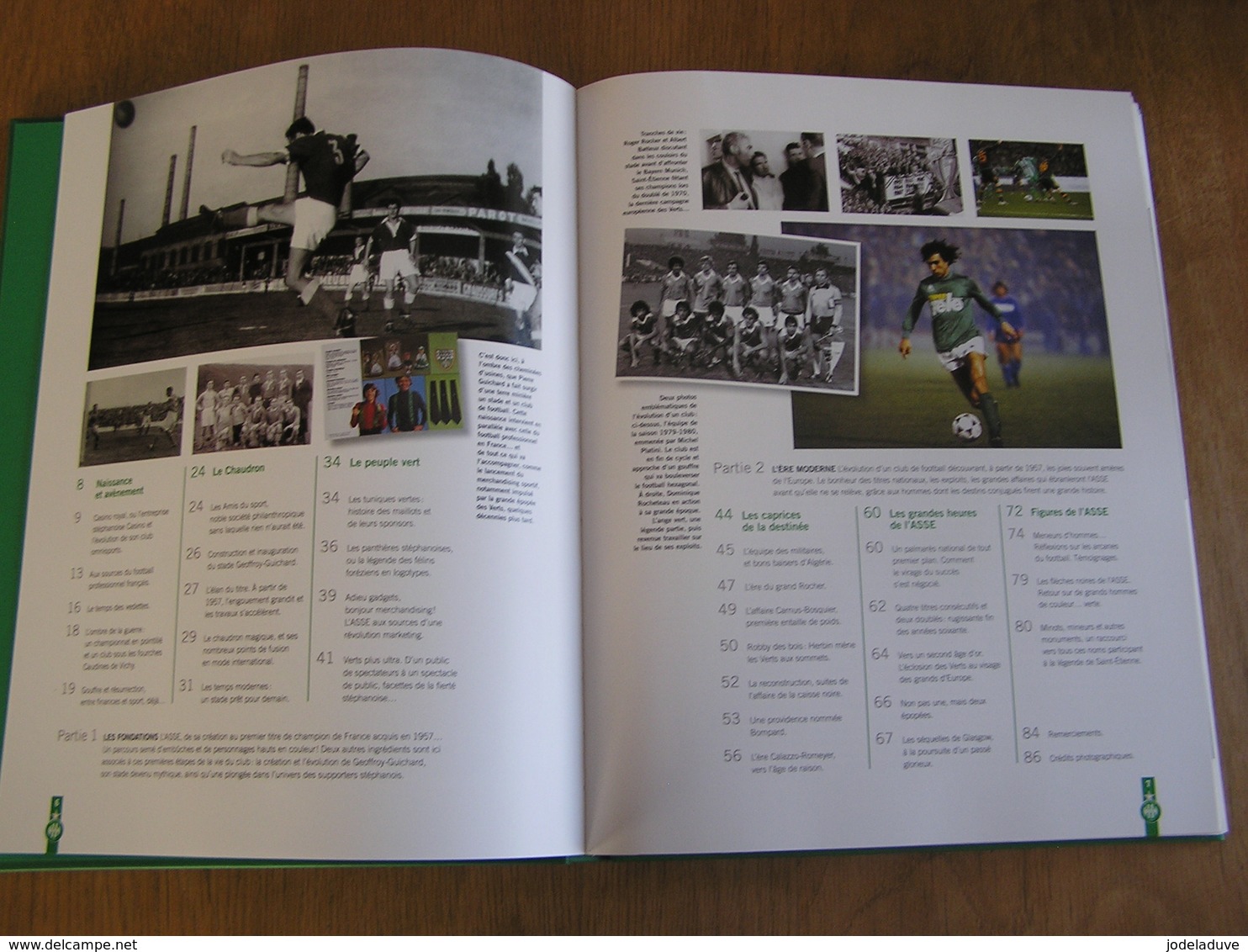 LE LIVRE OFFICIEL DE L' ASSE SAINT ETIENNE Les Verts Les Objets De La Légende Sport Football 1 ère Division France Loire - Sport