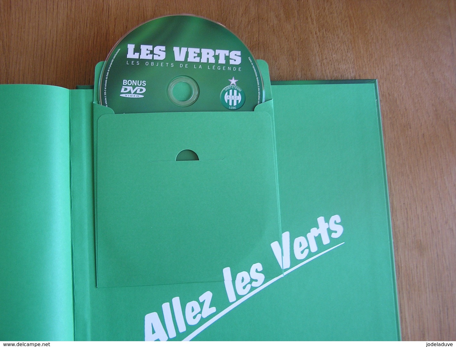 LE LIVRE OFFICIEL DE L' ASSE SAINT ETIENNE Les Verts Les Objets de la Légende Sport Football 1 ère Division France Loire