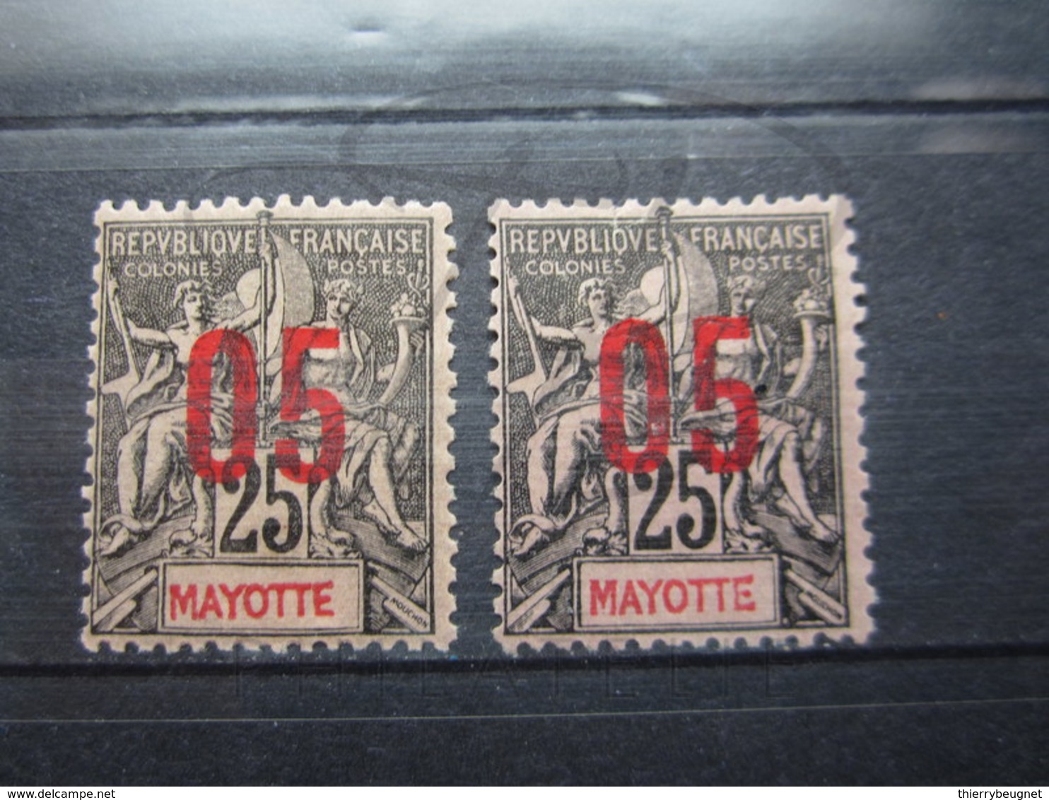 VEND BEAUX TIMBRES DE MAYOTTE N° 25 X 2 NUANCES DIFFERENTES , X+(X) !!! - Ungebraucht