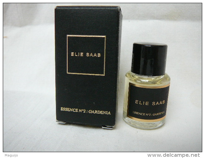 ELIE SAAB" GARDENIA" RARE   MINI ESSENCE DE PARFUM  5 ML  LIRE ET VOIR!! - Miniatures Femmes (avec Boite)