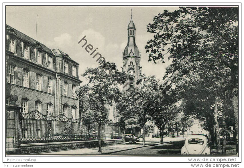 Saarlouis - Landratsamt Und Ev. Kirche - Verlag Ludwig Pieper Saarlouis - Kreis Saarlouis