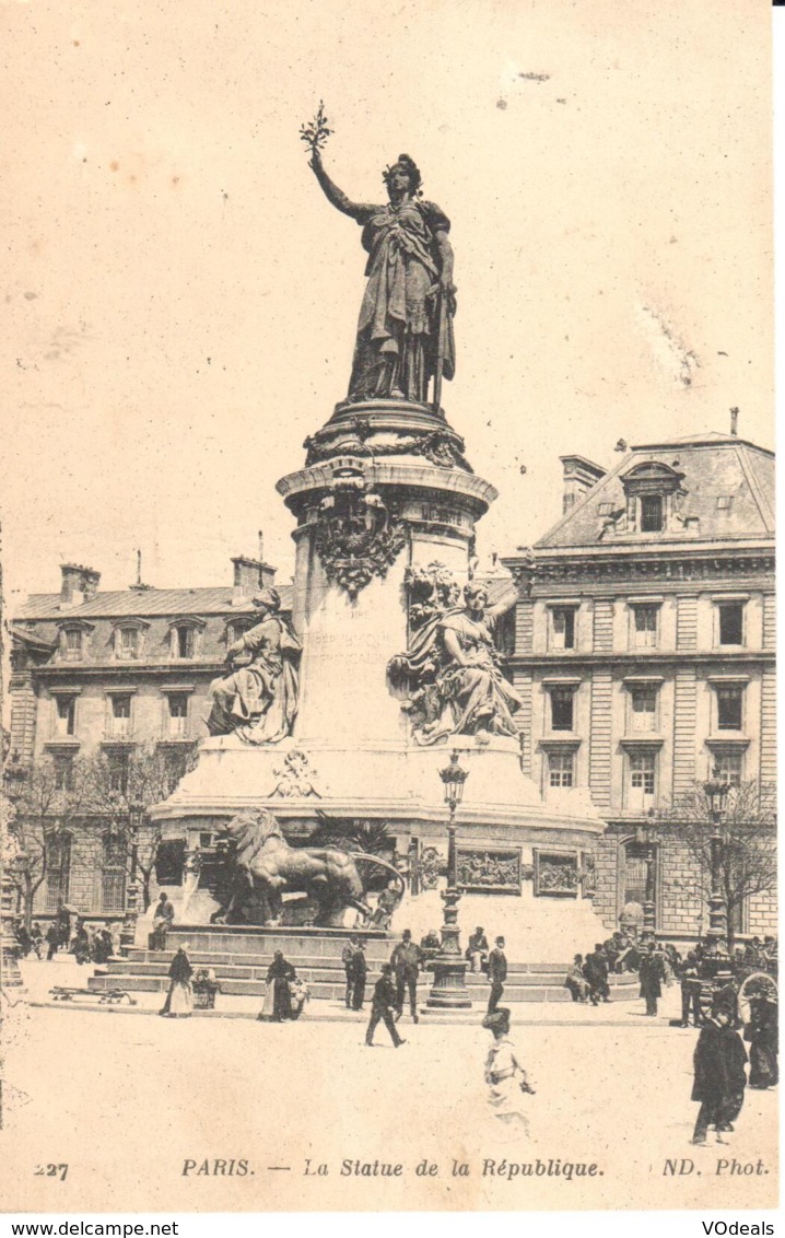 (75) Paris - Paris - La Statue De La République - Statuen