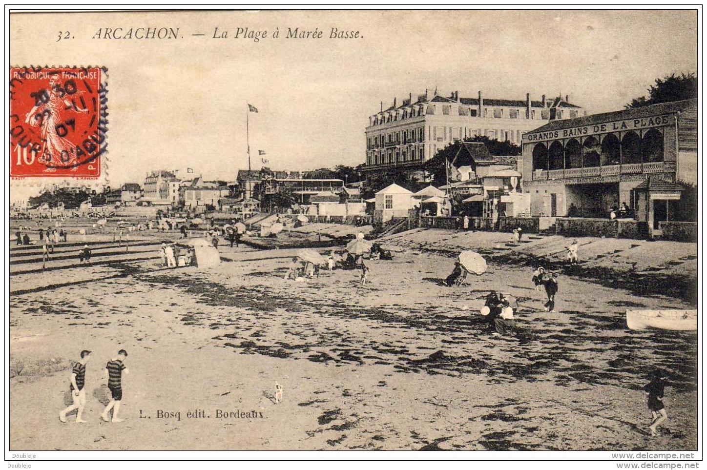 D33  ARCACHON  La Plage à Marée Basse  ..... - Arcachon
