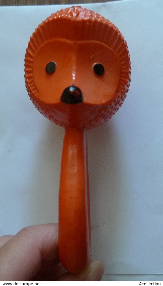 VTG Vintage USSR Plastic Toy RATTLE Hedgehog Soviet Union Latvian Toys - Jouets Anciens