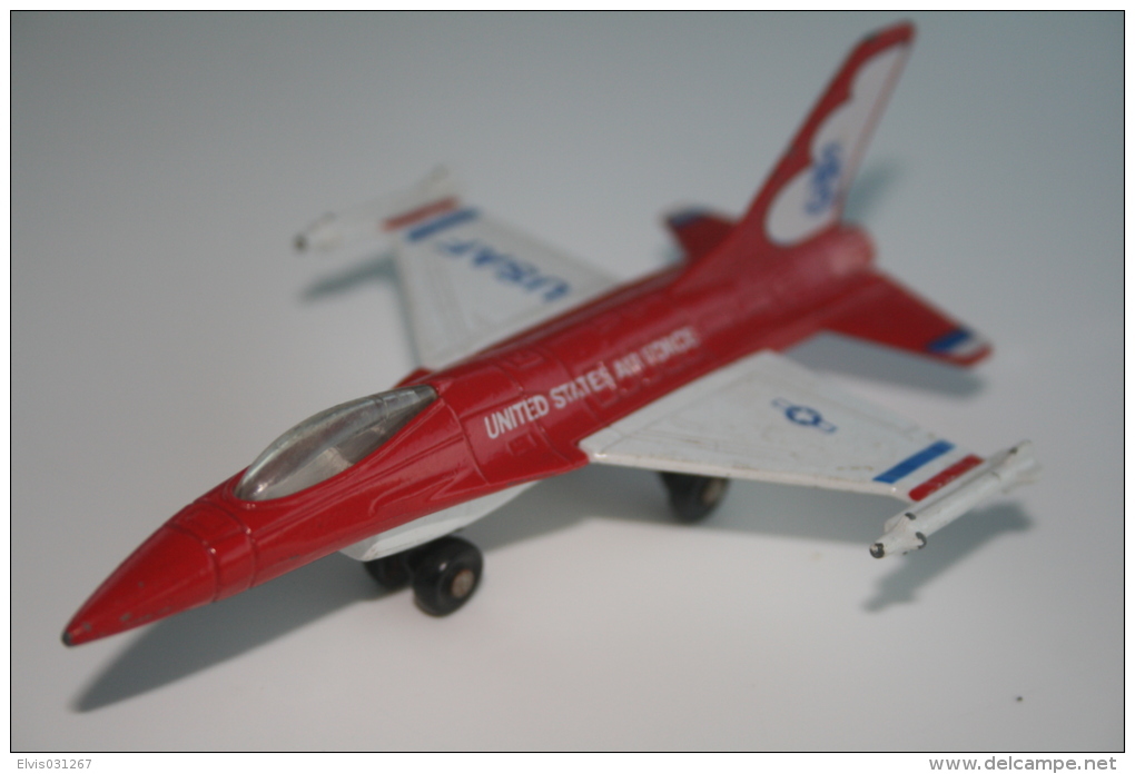 Matchbox Lesney SB24-A5 F16 Fighter Jet, Skybusters, Issued 1979, Scale : 1/64 - Matchbox