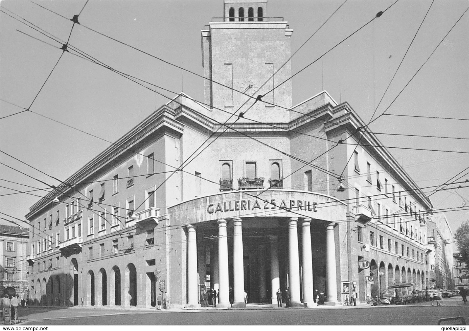 08341 "CREMONA - GALLERIA 25 APRILE" ARCH. '900. ANIMATA, AUTO, VERA FOTO. CART NON SPED - Cremona