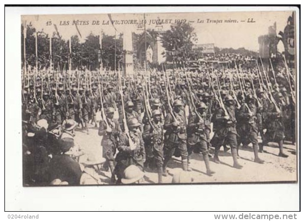 Histoire - Les Fêtes De La Victoire , 14 Juillet  1919 - Les Troupes Noire  - Achat Immédiat - Histoire