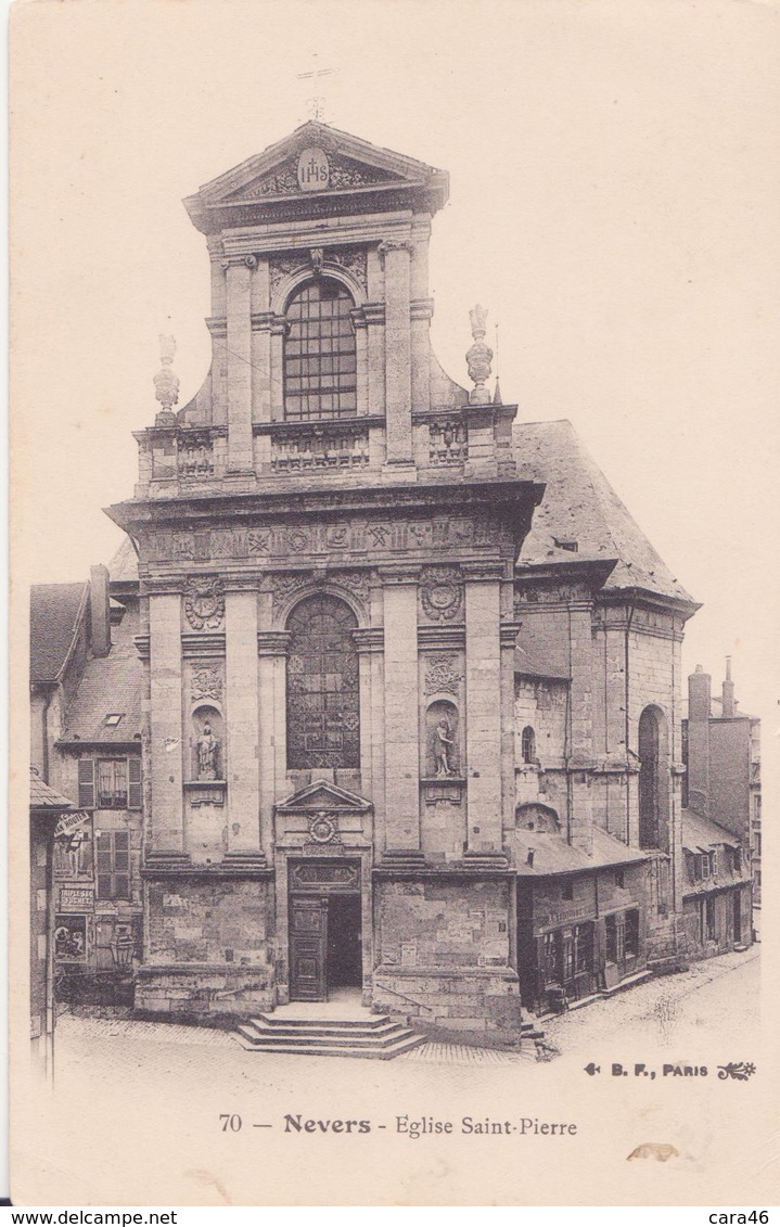 CPA - 70. NEVERS - église Saint Pierre - Nevers