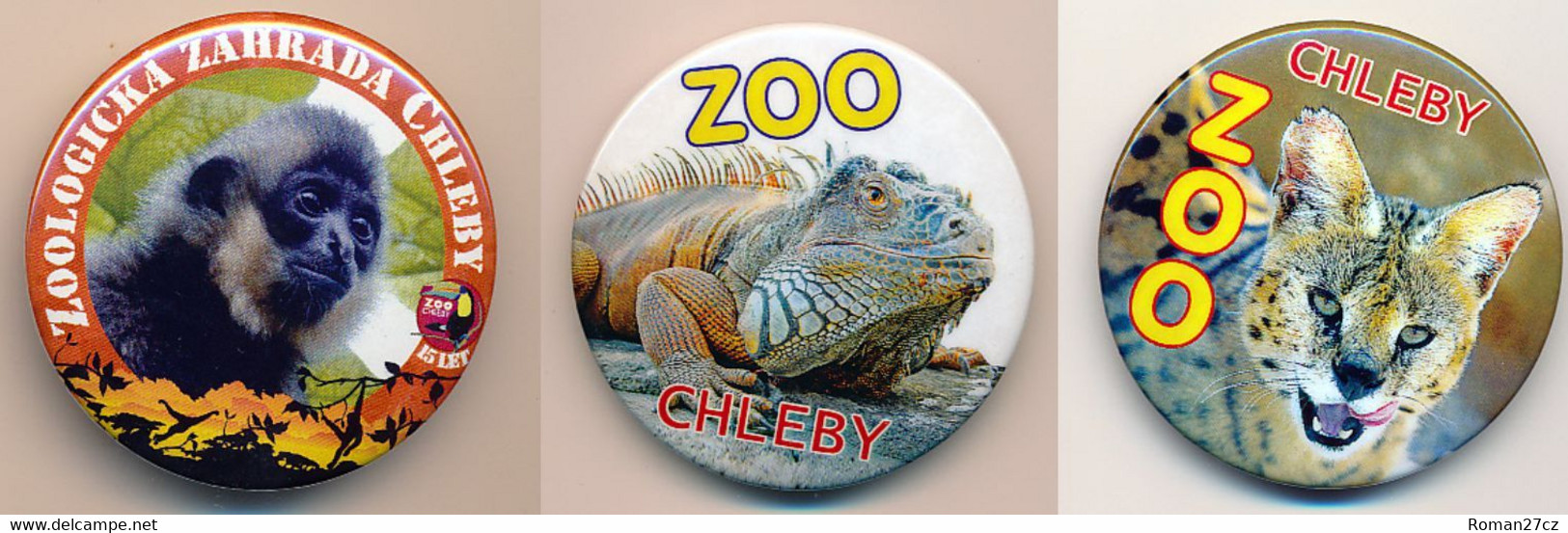 3x Buttons ZOO Chelby, Czech Rep. - Gibbon, Iguana, Serval - Unclassified