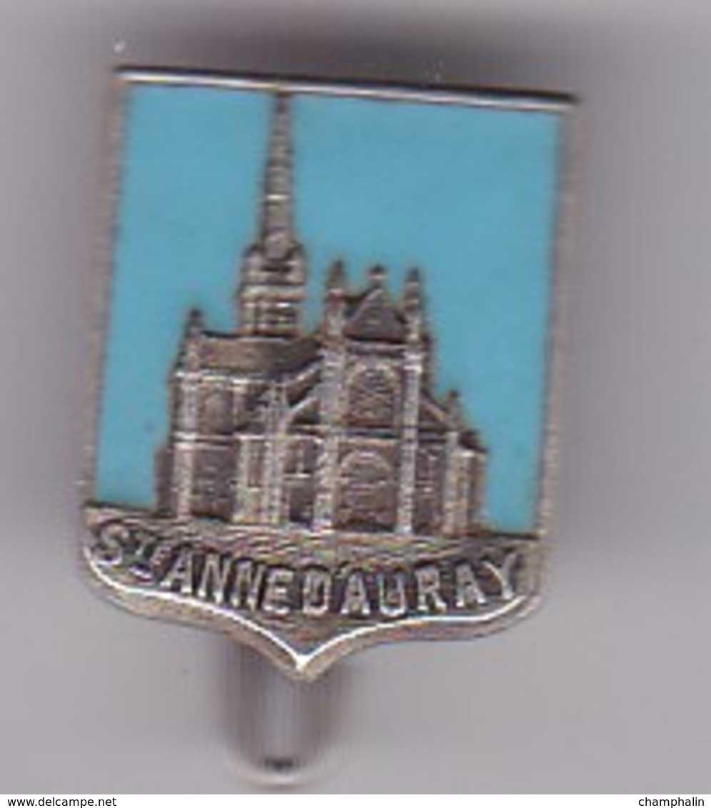 Broche Métal émaillé - Sainte-Anne D'Auray (56) - Pas Un Pin's - Insigne - Ecusson - Armoiries - Blasons - Héraldique - Obj. 'Souvenir De'