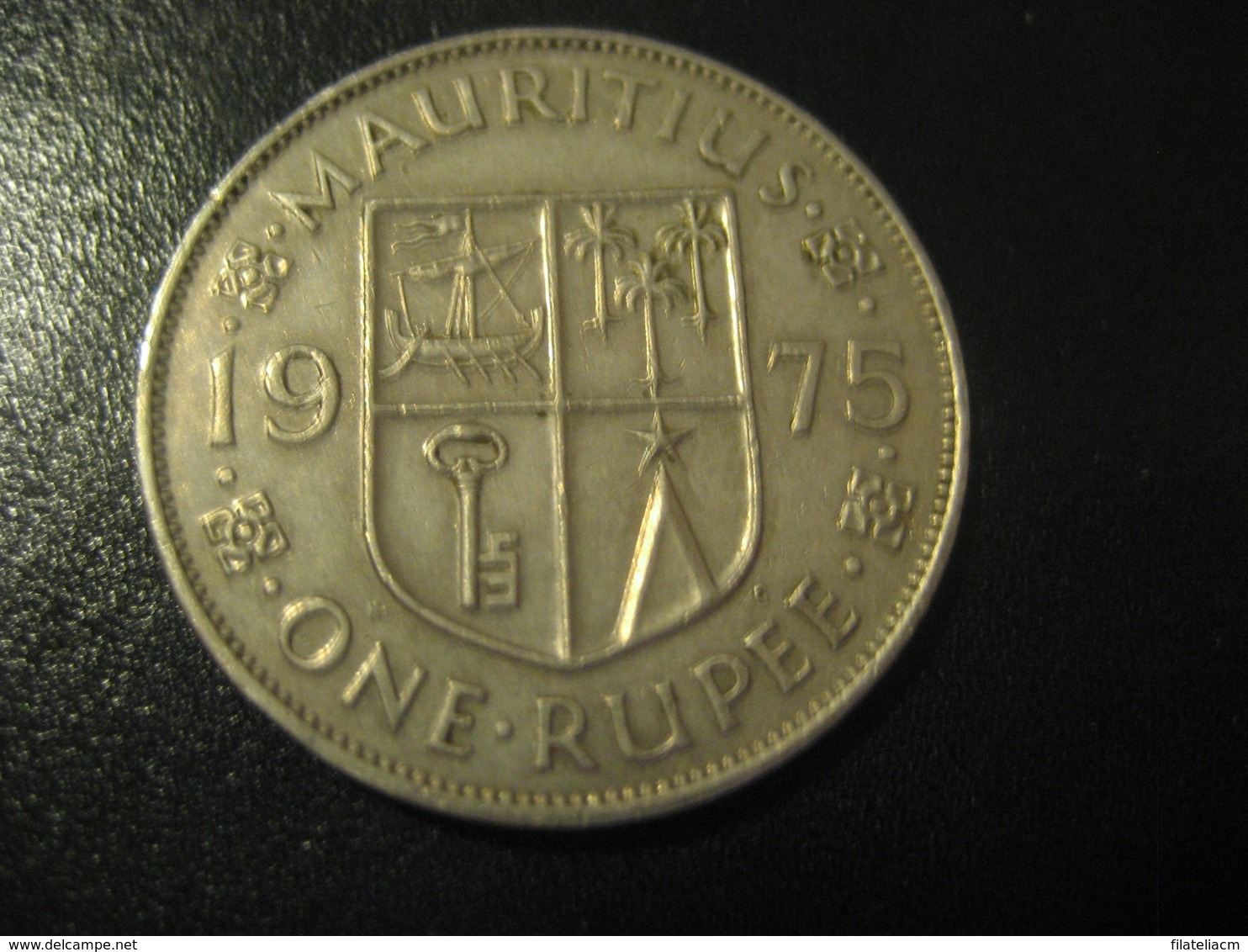 1 One Rupee MAURITIUS 1975 QEII Coin British Area Colony - Maurice