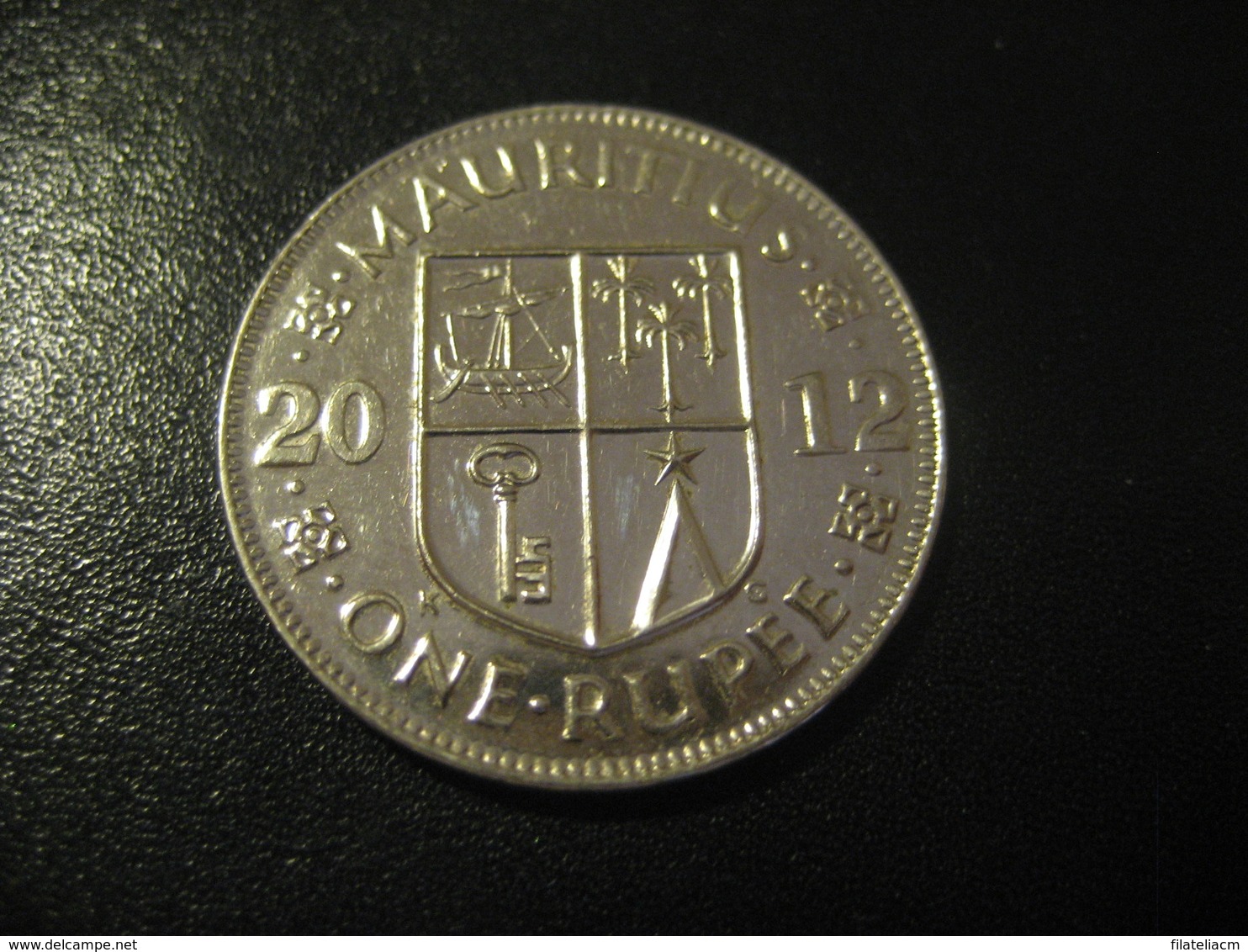 1 One Rupee MAURITIUS 2012 Coin Nice Condition - Mauritius