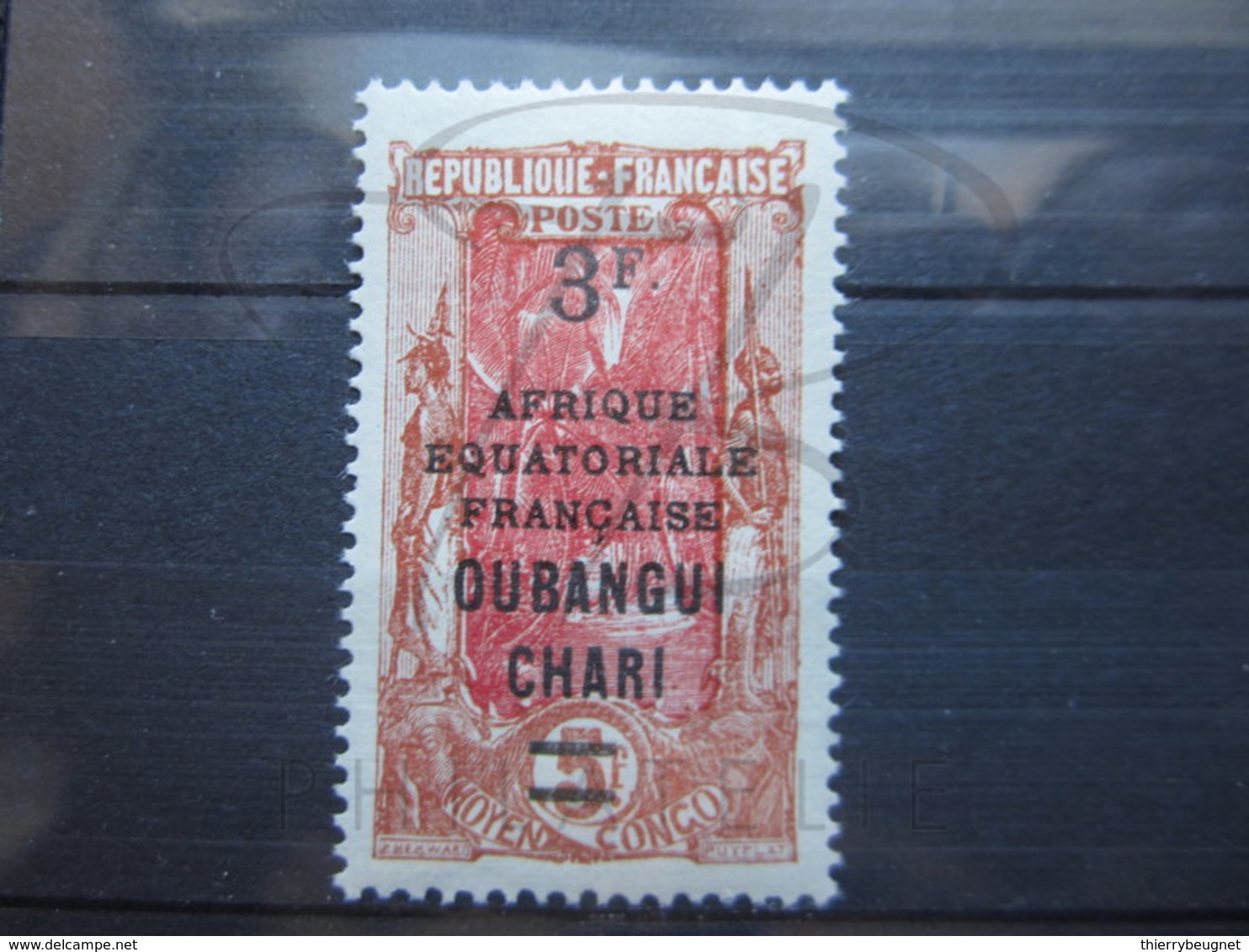 VEND BEAU TIMBRE D ' OUBANGUI N° 72 , X !!! - Neufs