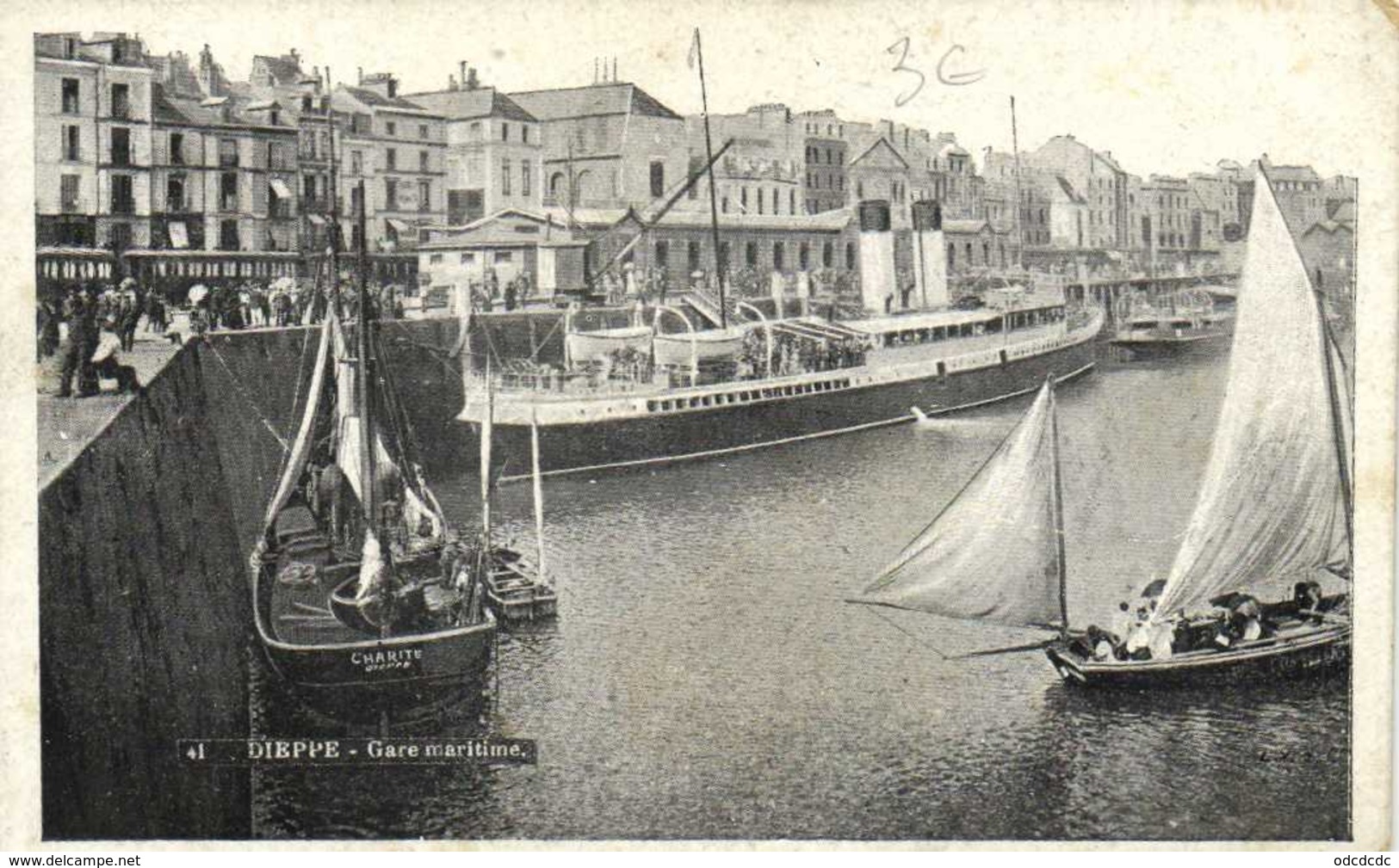 DIEPPE  Gare Maritime Bateaux RV - Dieppe