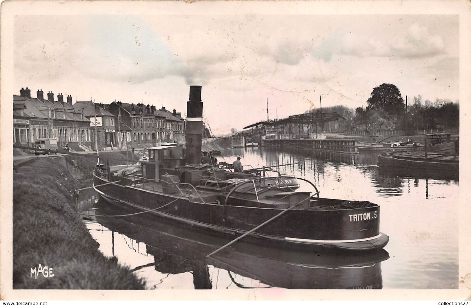 60-LONGUEIL-ANNEL- EN AVAL DE L'ECLUSE , UN REMORQUEUR - Longueil Annel