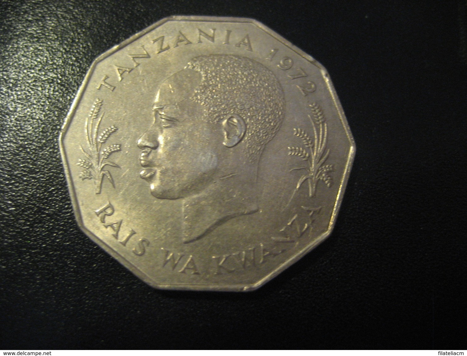 5 Five Shilingi Tano TANZANIA 1972 Coin - Tanzanía