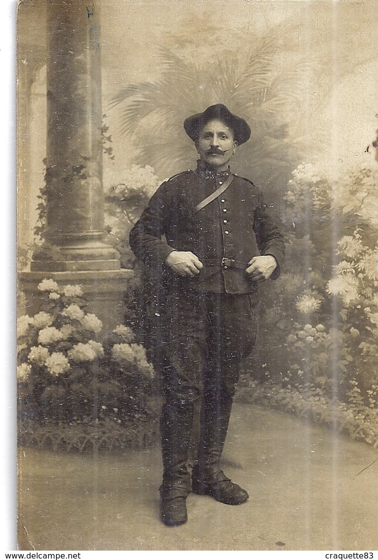 CHASSEUR ALPIN  DE L'ISERE  CARTE PHOTO - Guerre, Militaire