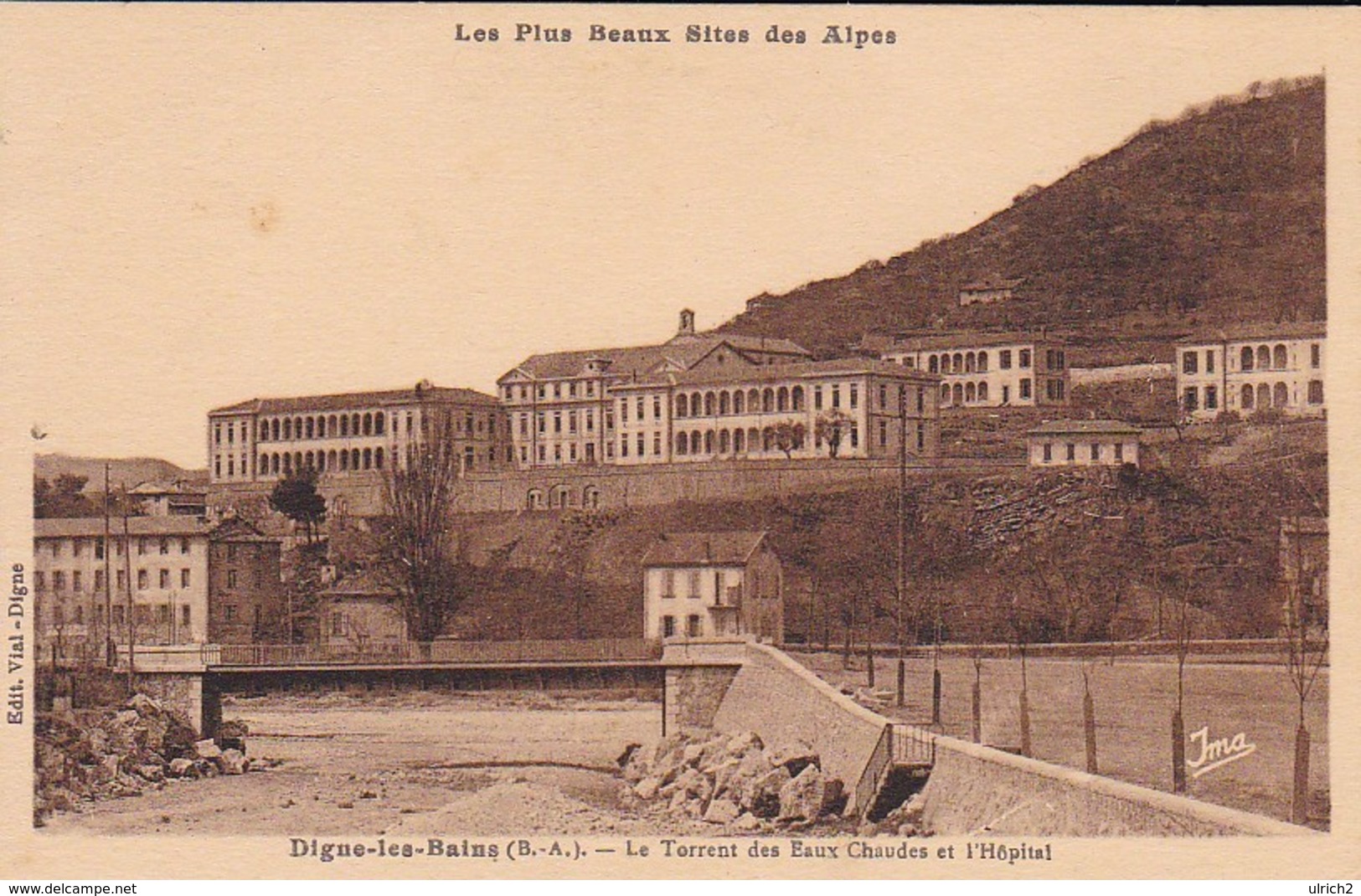 CPA Digne-les-Bains - Le Torrent Des Eaux Chaudes Et L'Hopital - 1943 (36325) - Digne