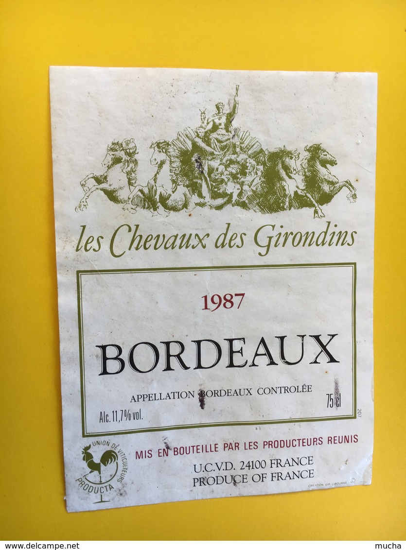 8810 - Bordeaux Lot de 37 étiquettes