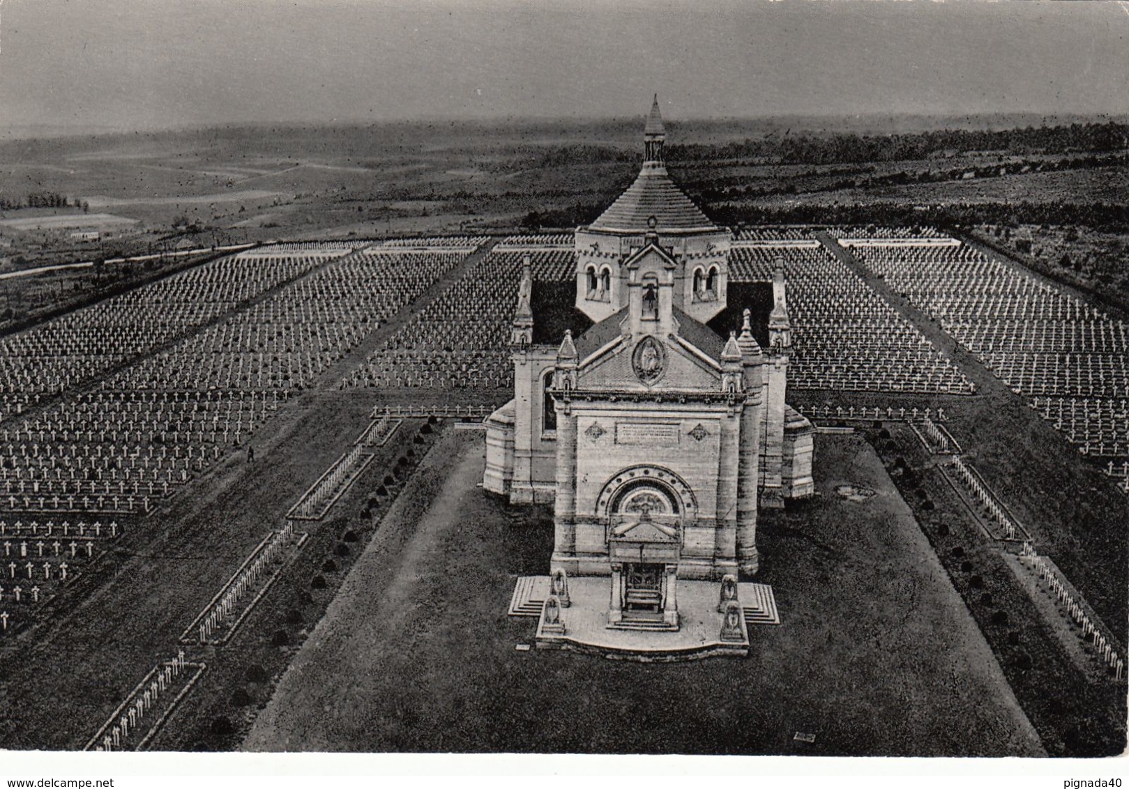 Cp , MILITARIA , N.-D. De LORETTE (P.-de-C.), Cimetière National, 40.000 Tombes, Dont 20.000 Inconnus - War Cemeteries