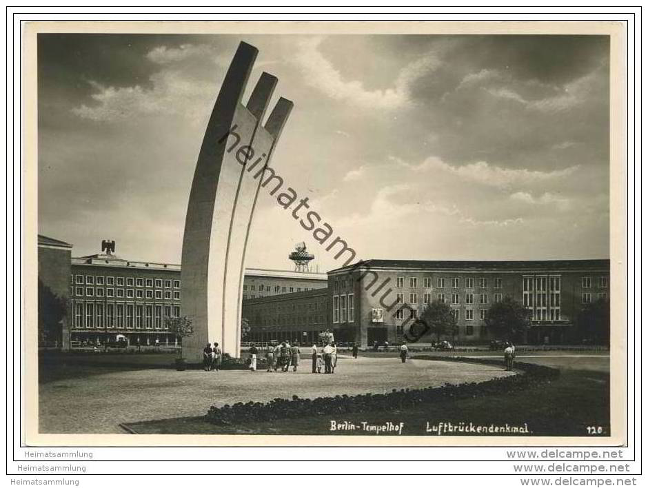 Berlin-Tempelhof - Zentralflughafen - Luftbrückendenkmal - Foto-AK Grossformat 1951 - Tempelhof