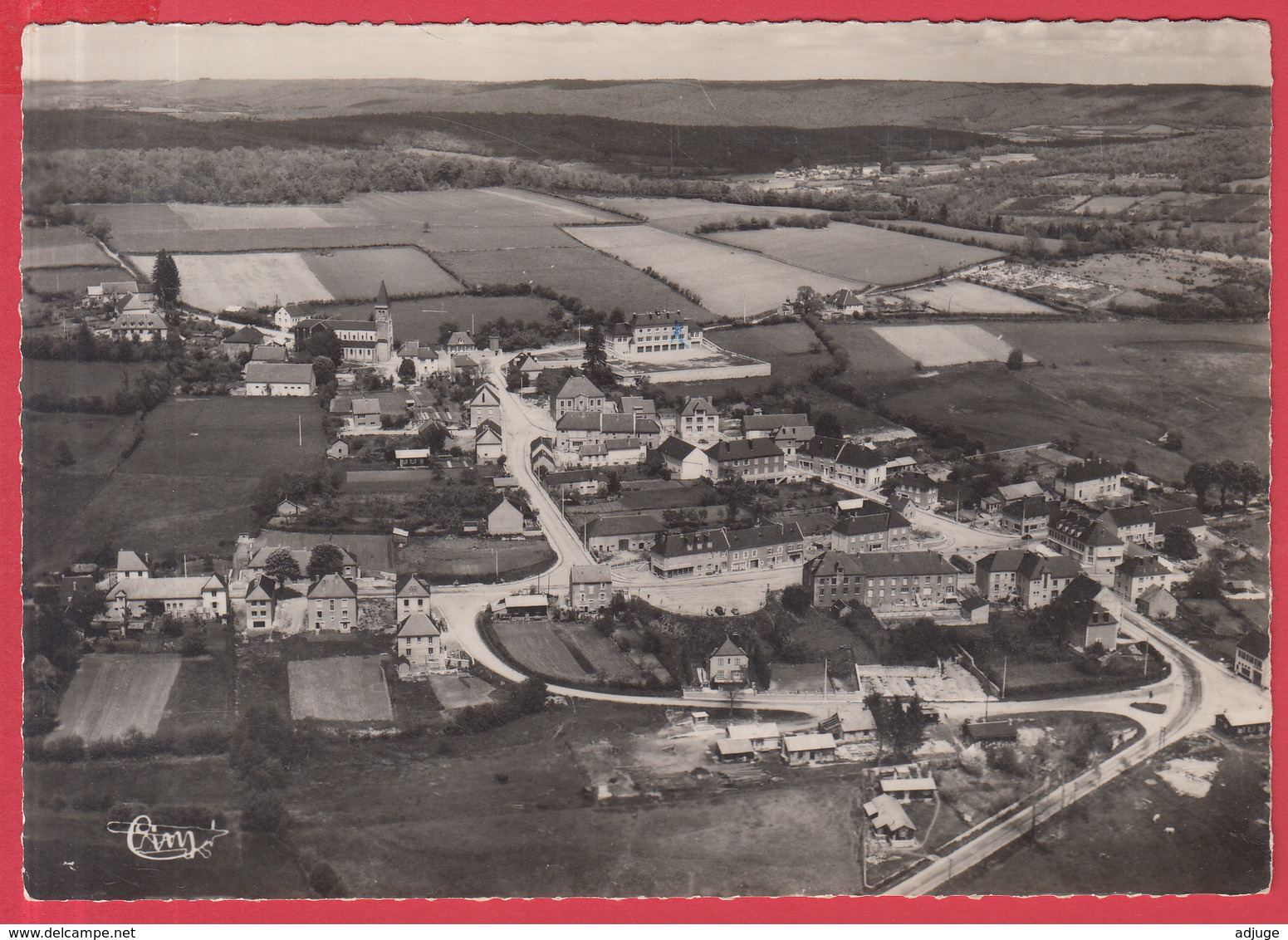 CPSM-58- MONTSAUCHE - Vue Aérienne - Ann.50- SUP**  2 SCANS * - Montsauche Les Settons