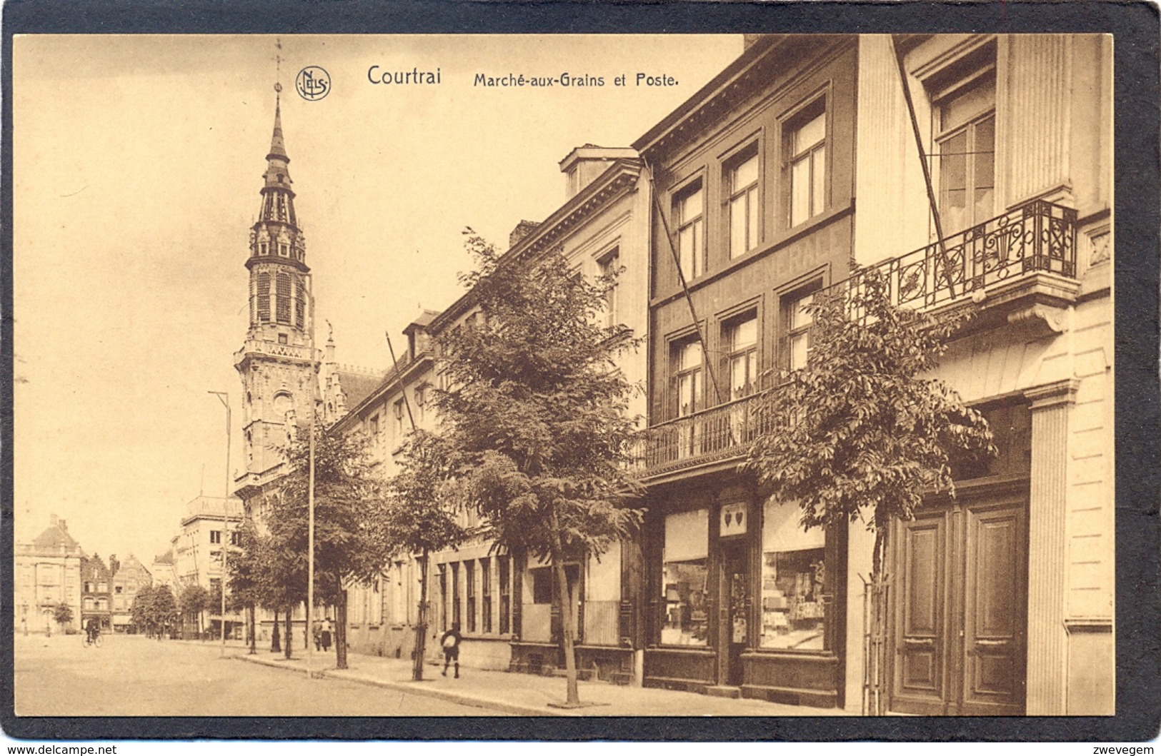 COURTRAI - Marché-aux-Grains Et Poste - Kortrijk