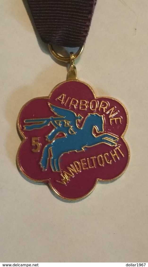 Medaille / Medal - Medaille Politie Sport Ver. Renkum Airborne Wandeltocht  (11 ) - Other & Unclassified