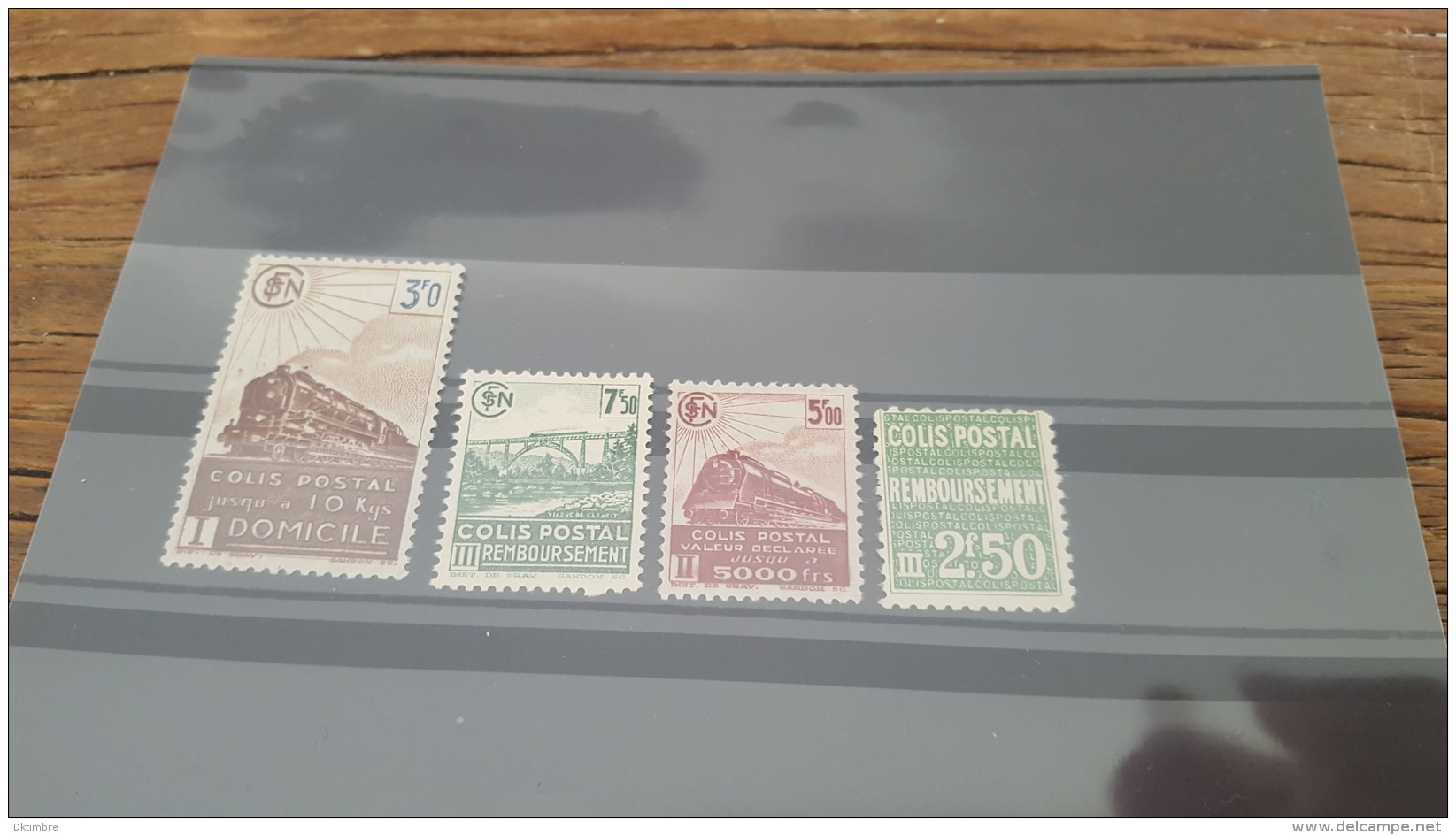 LOT 413403 TIMBRE DE FRANCE NEUF* - Mint/Hinged