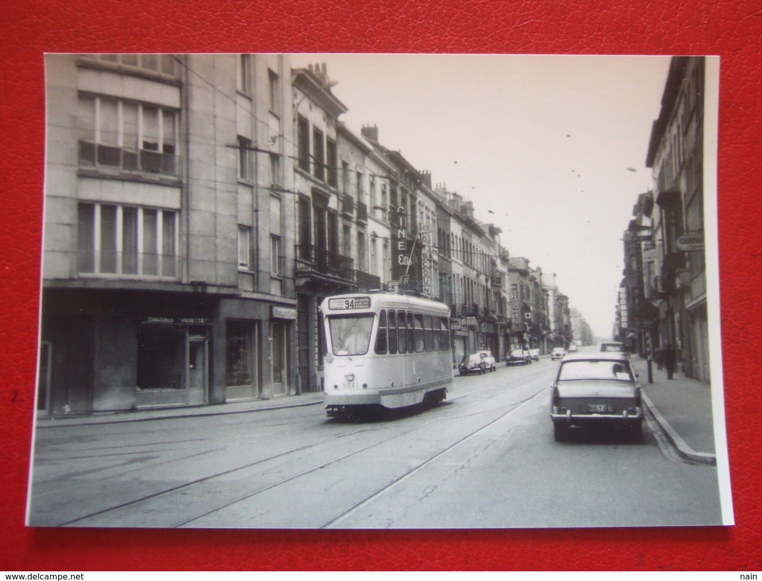 BELGIQUE - BRUXELLES - PHOTO 15 X 10 - TRAM - TRAMWAY - LIGNE  94 - BRABANT - " CINE ELDS - DISCOUNT " - Nahverkehr, Oberirdisch