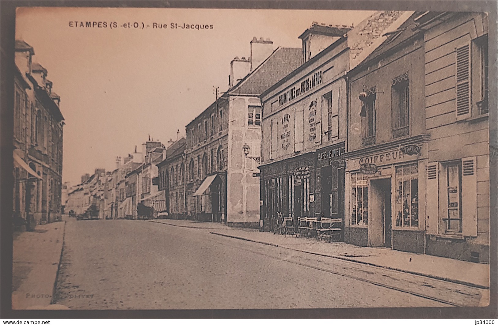 ETAMPES (91) Rue St Jacques - Etampes