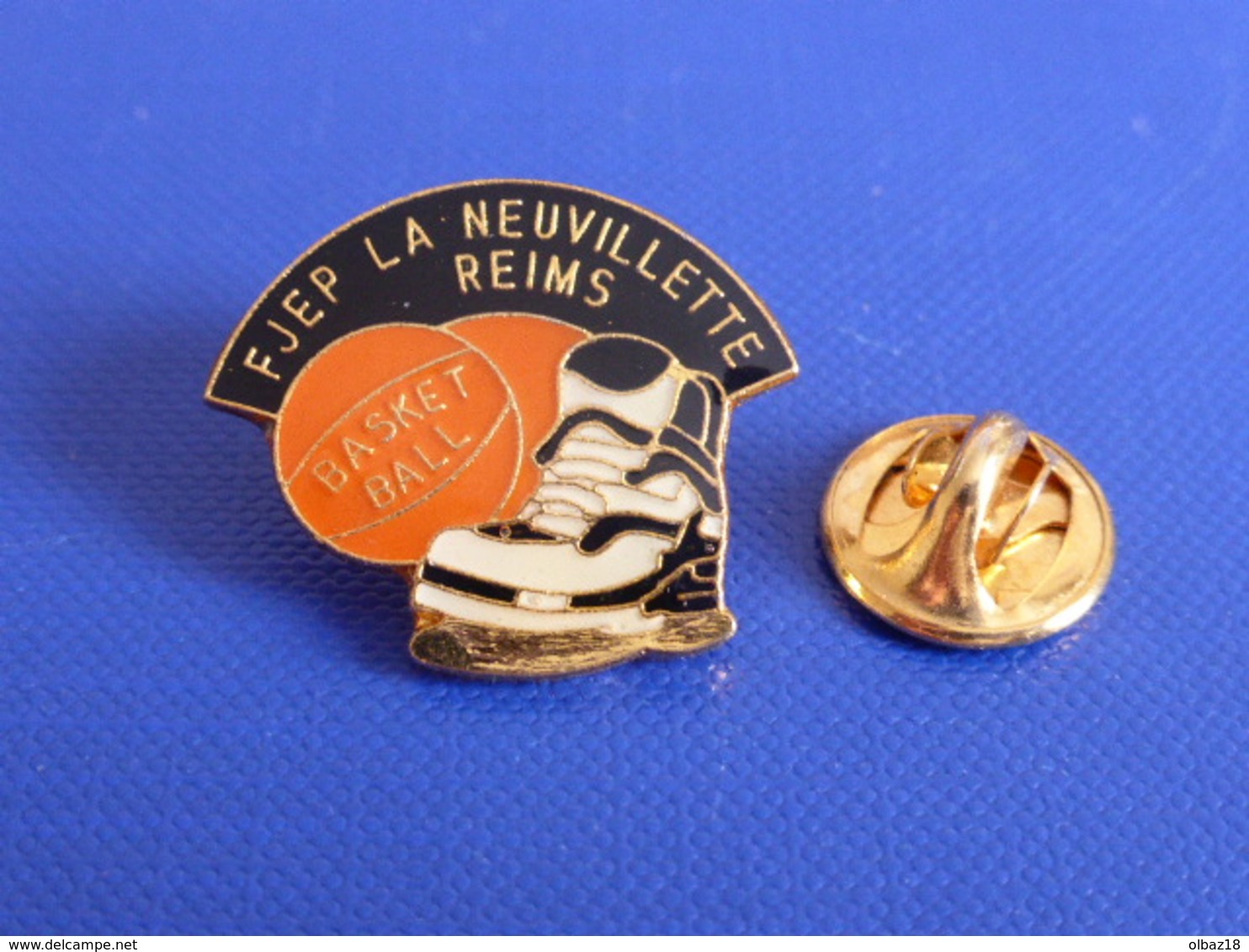 Pin's FJEP La Neuvillette - Reims - Club De Basketball Basket Ball (PX22) - Basketball