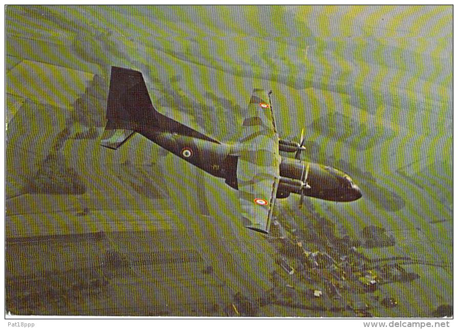 ** Lot De 3 Cartes ** AVIONS MILITAIRES Planes : Trois Avions Différents - Flugzeug Vliegtuigen - CPSM CPM GF MILITARIA - 1946-....: Moderne