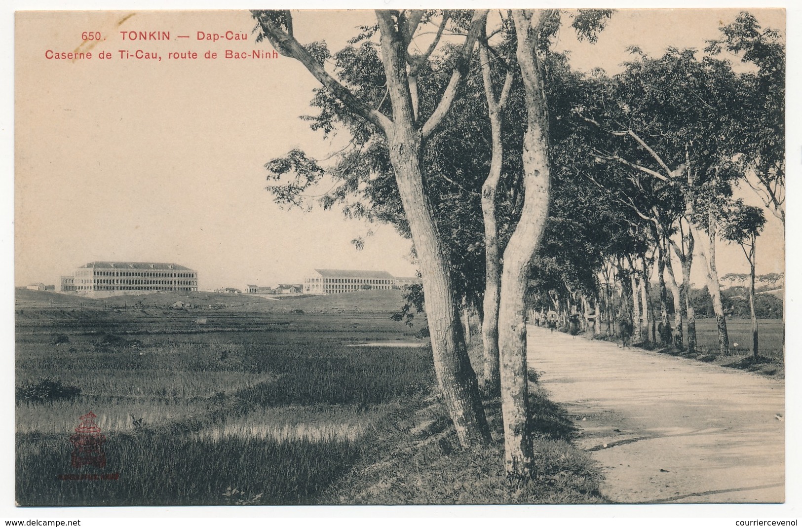 CPA - TONKIN - Dap Cau - Caserne De Ti Cau, Route De Bac Ninh - Vietnam