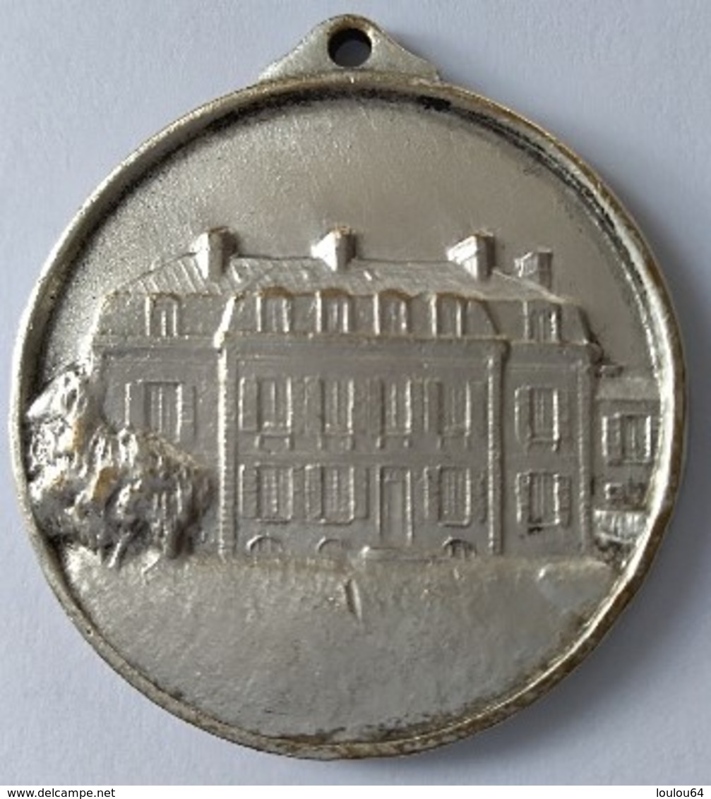 Médaille - O.N.C.P. - Orphelinat National Des Chemins De Fer De France - PARIX IX - AVERNES - LE VESINET - LE PECQ - - Royaux / De Noblesse