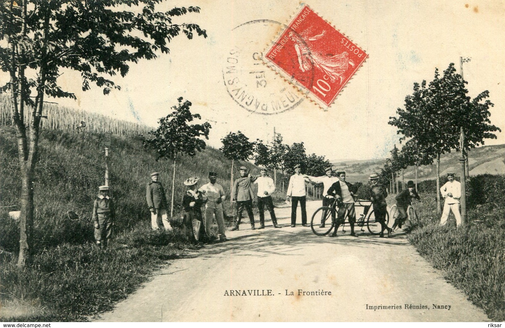 ARNAVILLE(FRONTIERE) - Douane